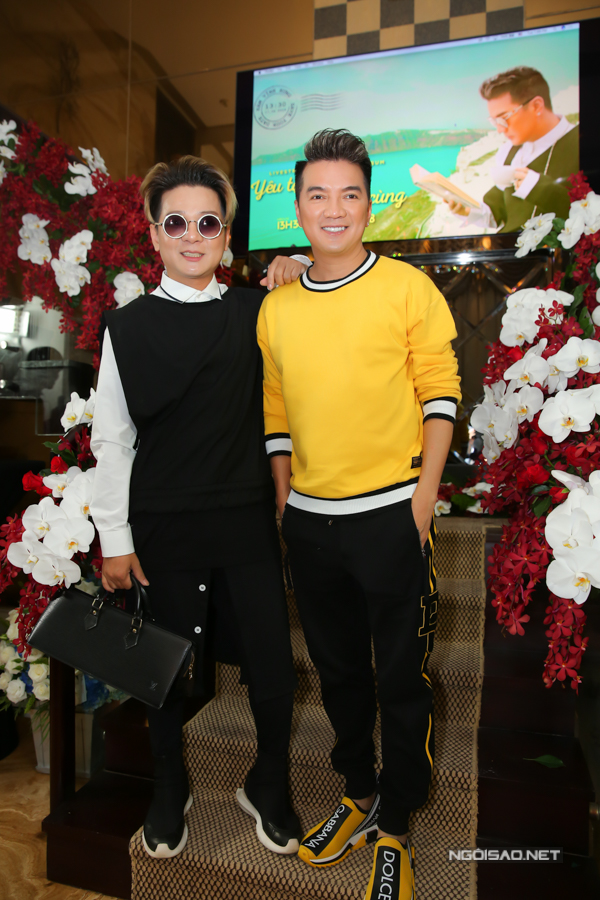 Dương Triệu Vũ chi 100 triệu đồng mua album mới của Đàm Vĩnh Hưng